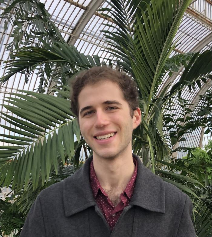 Headshot of PhD Student Jonah Fox